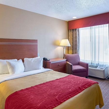 Quality Inn York Bagian luar foto