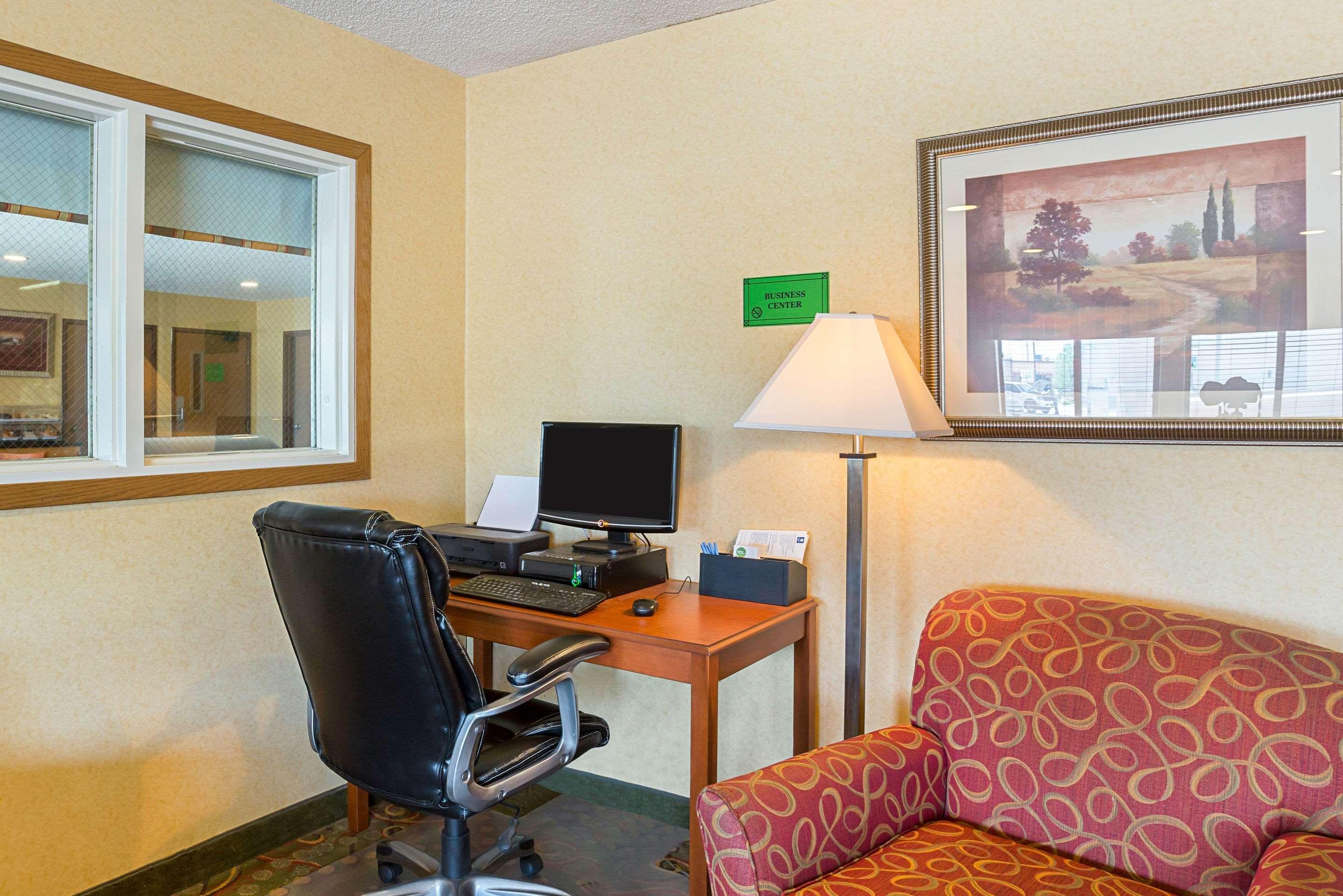 Quality Inn York Bagian luar foto