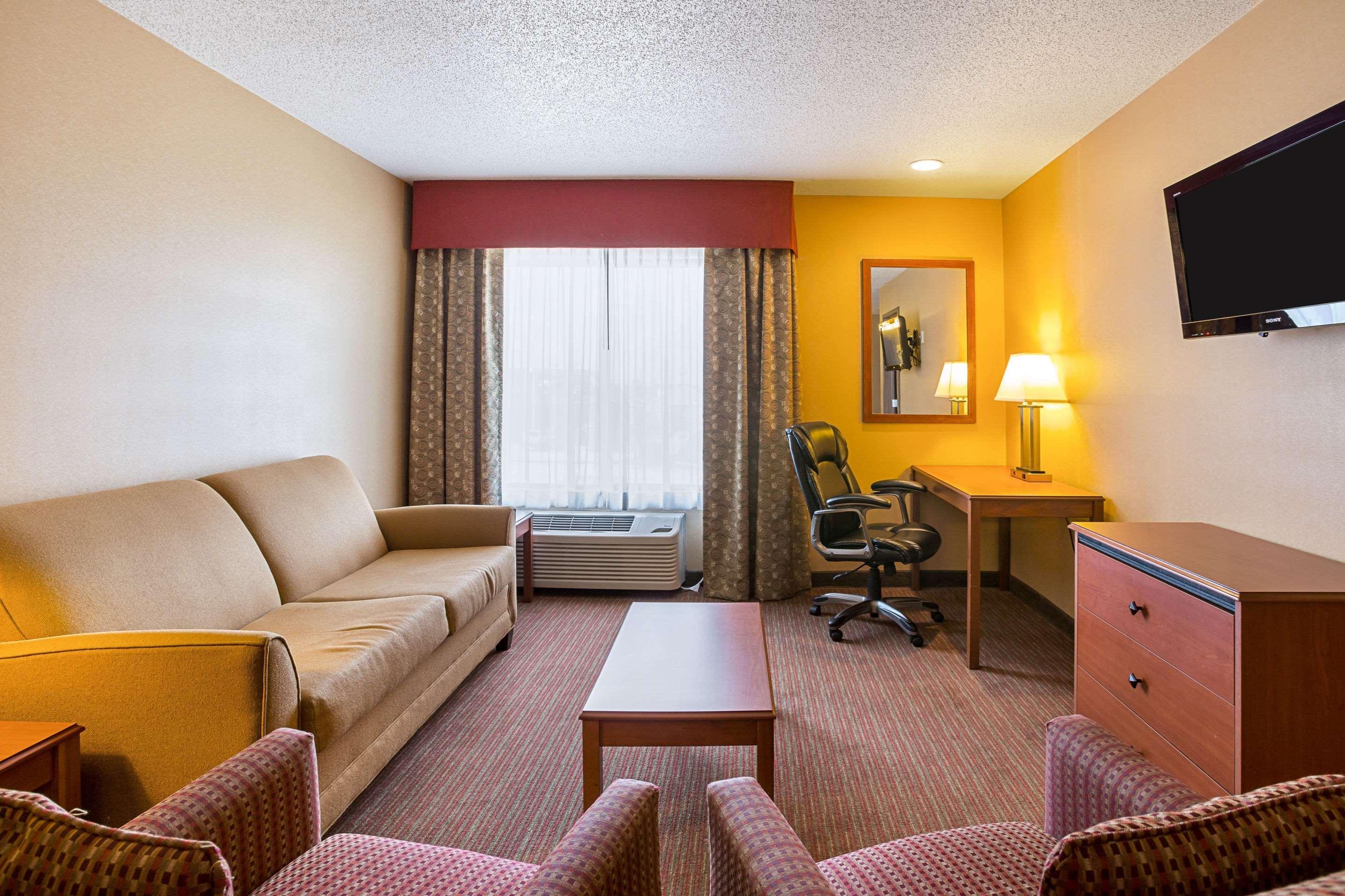 Quality Inn York Bagian luar foto