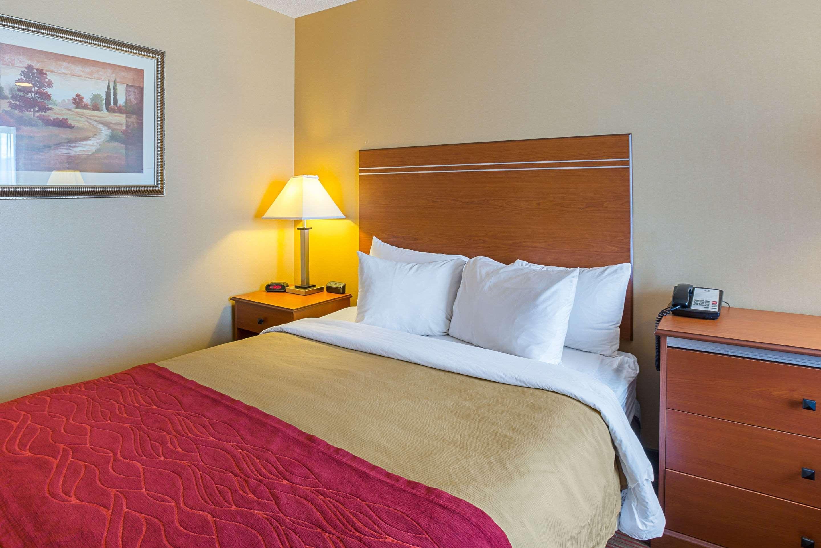 Quality Inn York Bagian luar foto