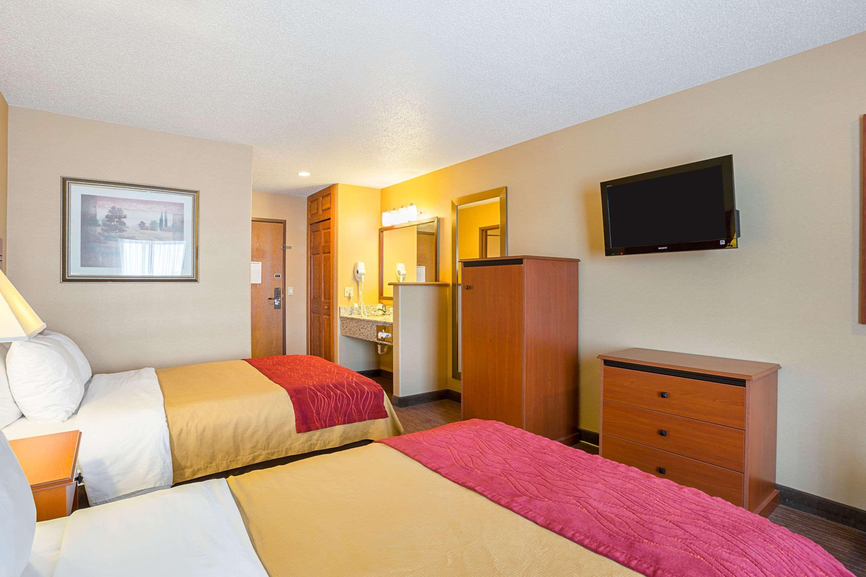 Quality Inn York Bagian luar foto