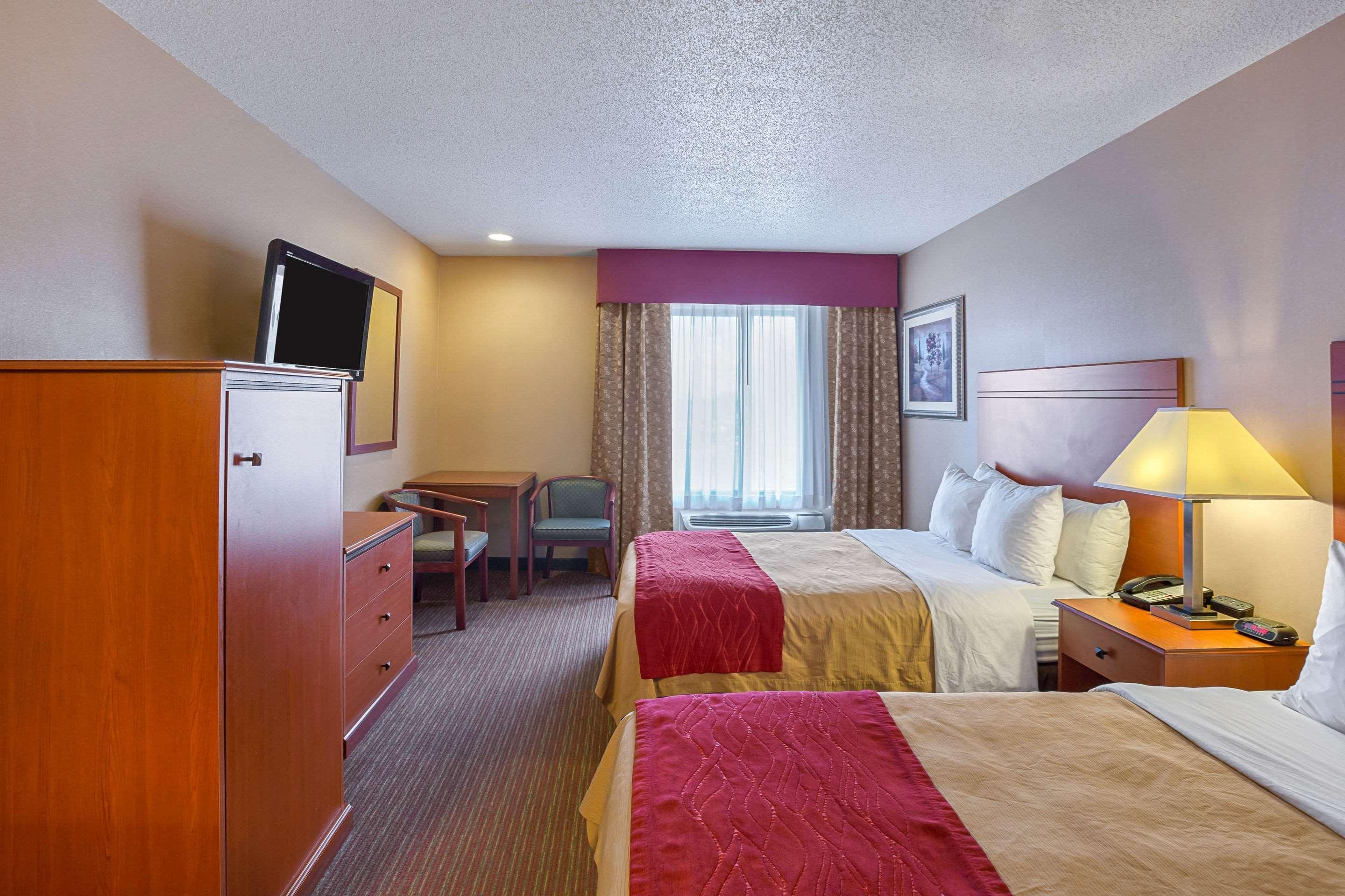 Quality Inn York Bagian luar foto